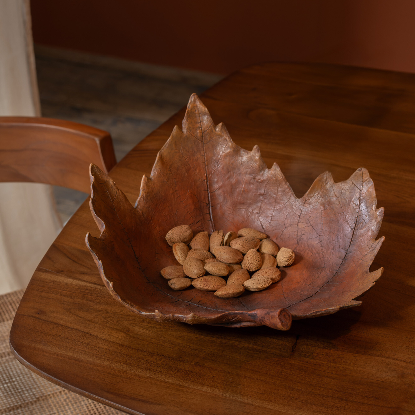 Vassoio Decorativo Foglia d'Autunno in Resina J-Line by Jolipa