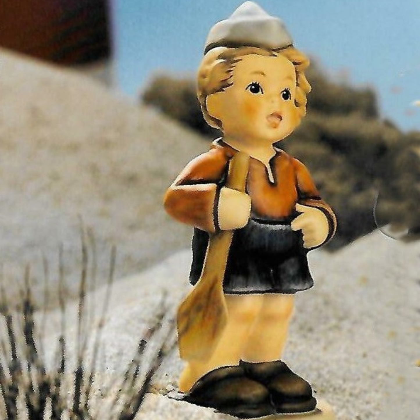 Figurina First Mate - Primo Ufficiale Edizione Esclusiva M.I. Hummel Club 2002-2003 in Porcellana H. 10 cm Goebel