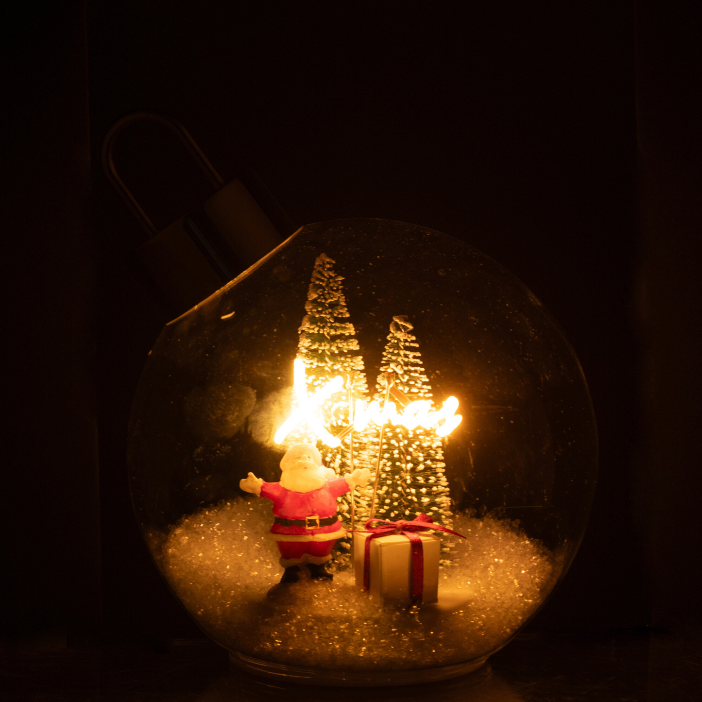 Palla di Natale in Vetro con LED e Paesaggio Innevato H. 18 cm J-Line by Jolipa
