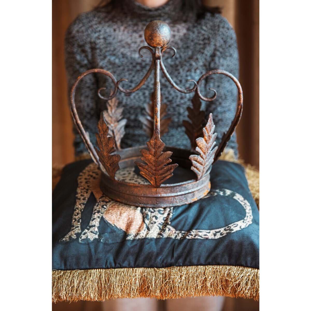 Corona Decorativa in Ferro Anticato h. 38 cm - Blanc Mariclò