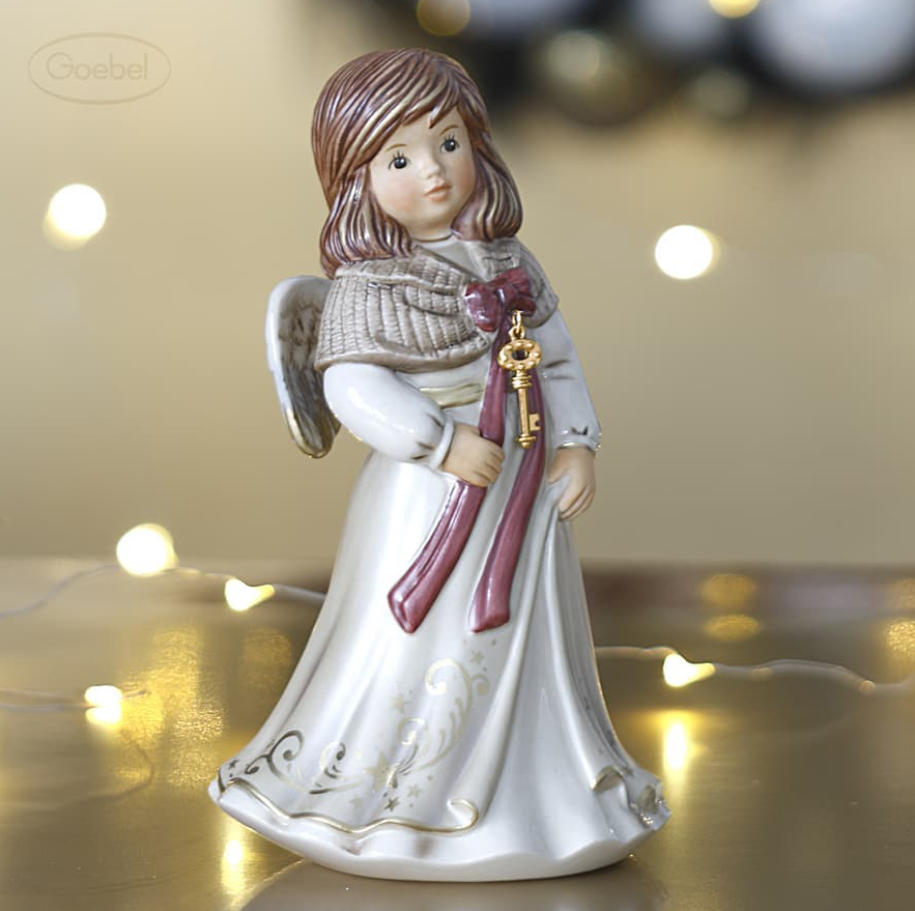 Figurina Angelo dell'Anno 2019 "Magico Tempo di Natale" in Porcellana H. 16 cm Goebel