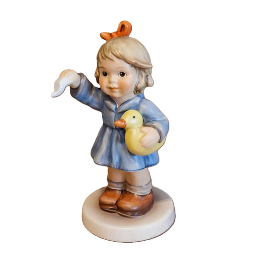 Figurina Wait for Me Edizione Speciale M.I. Hummel Club 2002-2003 in Porcellana H. 10,8 cm Goebel